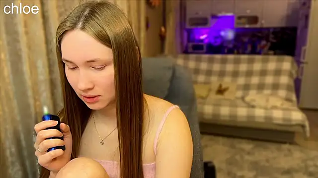 ChloeMillerMeow online show from October 31, 8:13 pm