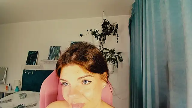 AlysaNightmoon online show from September 25, 7:40 am