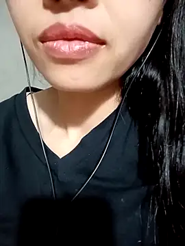 Snapshot of Hana_love20 chatting on October 15, 2:52 pm Hana love20 online show from October 15, 2:52 pm