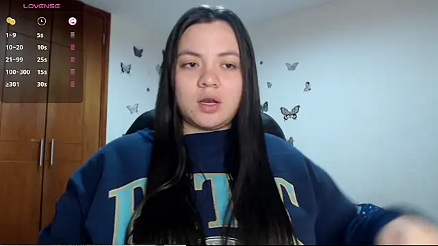 Snapshot of Sarahros1 chatting on October 3, 4:06 am Sarahros1 online show from October 3, 4:06 am
