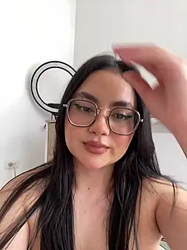 montmariana online show from February 12, 5:14 pm