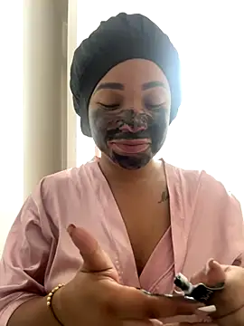 ashley Tompson1 online show from November 23, 2:30 pm