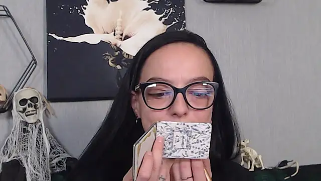 IzabelllNoir online show from October 15, 10:18 am