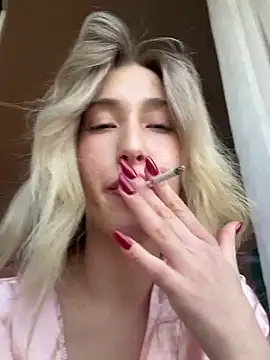 SerenaBennet online show from October 27, 2:01 pm