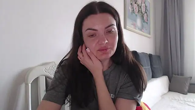  JustmeHere  online show from March 14, 10:27 am