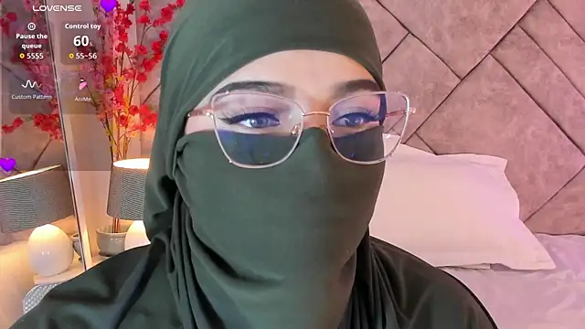 anna-henao online show from December 4, 8:20 pm