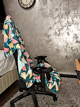 AvaLloyd online show from February 7, 4:16 am