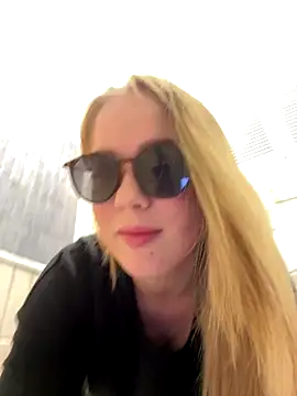 Little Forest ELF online show from November 14, 10:15 am