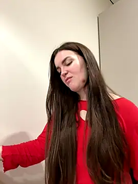 Karolina llove online show from November 29, 7:45 am