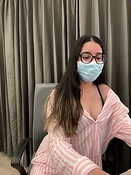 jAsMinE678 online show from May 20, 7:22 pm
