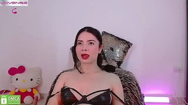 LauryMoons online show from May 10, 12:13 am