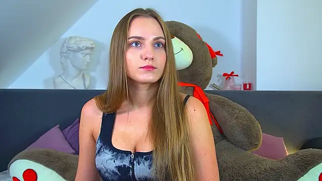 Snapshot of MelissaMelrey chatting on September 25, 9:41 am MelissaMelrey online show from September 25, 9:41 am