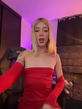 Snapshot of Courtney_gonet chatting on September 24, 4:00 am Courtney gonet online show from September 24, 4:00 am
