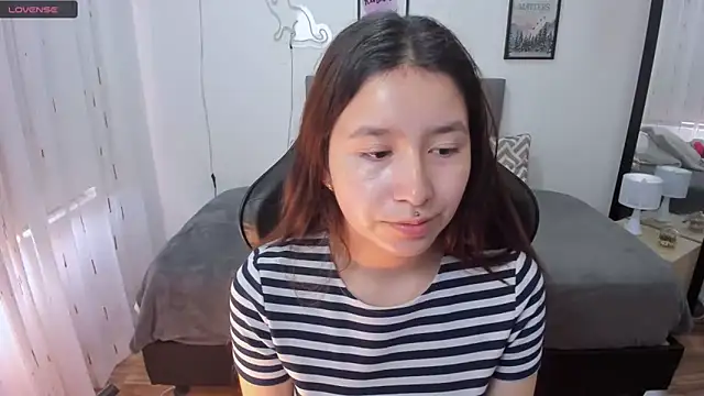 Snapshot of Amy_joones chatting on September 23, 12:47 pm Amy joones online show from September 23, 12:47 pm