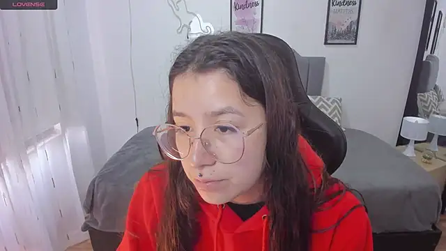 Amy joones online show from November 4, 2:00 pm