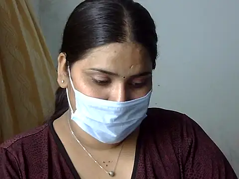 cutelady65 online show from April 28, 4:44 pm