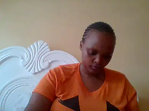 Snapshot of Sexxy-Shie chatting on October 1, 7:24 am Sexxy-Shie online show from October 1, 7:24 am