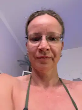 AnnikaRose online show from July 7, 2:58 am
