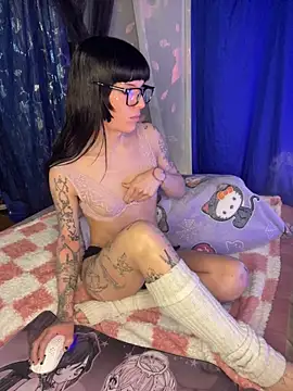 giuli zerozero online show from November 27, 8:23 pm