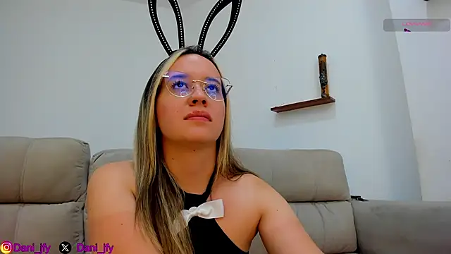 Dani javi online show from December 2, 1:07 am