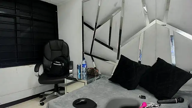 Catherinee69 x online show from January 10, 3:55 am