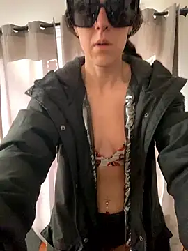 mrs  unknown online show from January 16, 4:25 pm