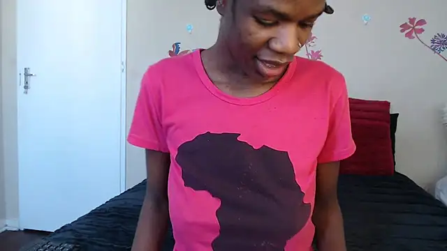 Blacktittiex02 online show from October 2, 11:37 am