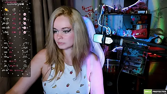 Bad Girl009 online show from February 18, 5:23 pm