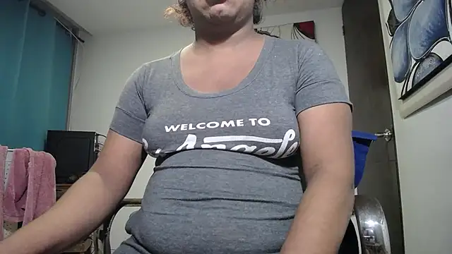 Snapshot of tsbigcock10incock chatting on October 5, 5:12 am tsbigcock10incock online show from October 5, 5:12 am