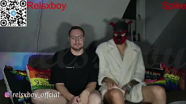 Relsxboy online show from October 8, 6:01 pm