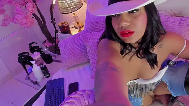 SenniaBella online show from November 23, 5:14 pm