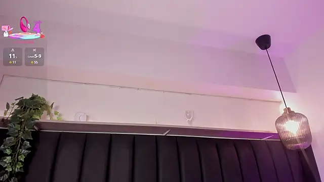 AllisonRoberts  online show from September 16, 7:44 pm