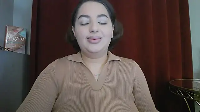 BustyAllyy online show from December 18, 6:01 pm