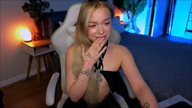 Lily Yin online show from March 28, 5:29 am