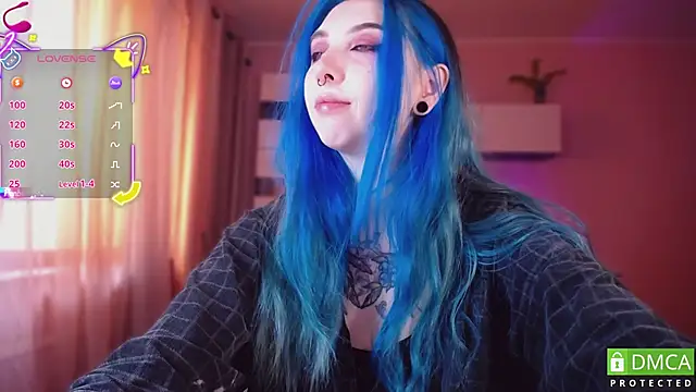 Snapshot of JustMeowGirl chatting on September 13, 4:09 am JustMeowGirl online show from September 13, 4:09 am