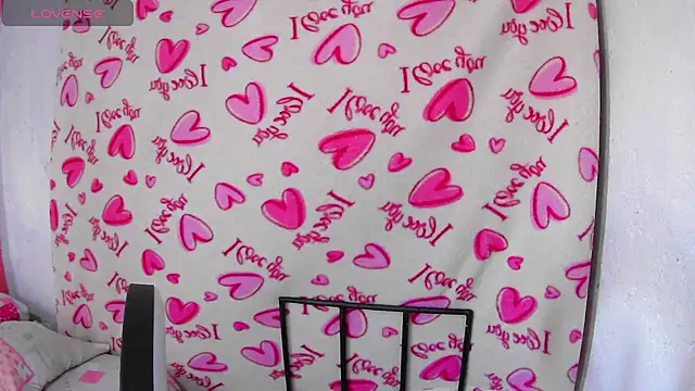 Snapshot of lynieh- chatting on September 25, 9:01 pm lynieh- online show from September 25, 9:01 pm
