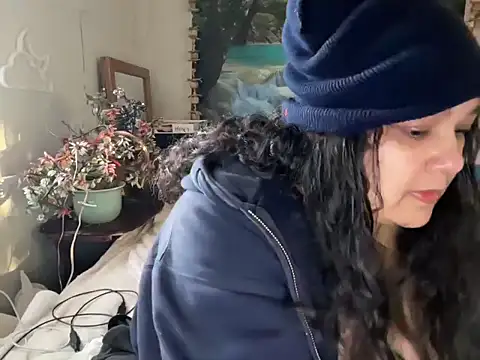 MelanieFawker online show from October 29, 2:53 pm