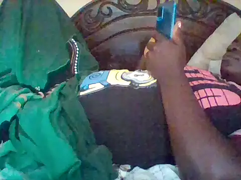 missarpie online show from November 4, 10:09 am