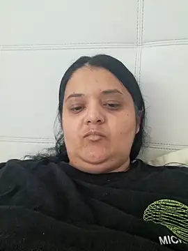 sarahhh1987 online show from March 29, 1:32 pm