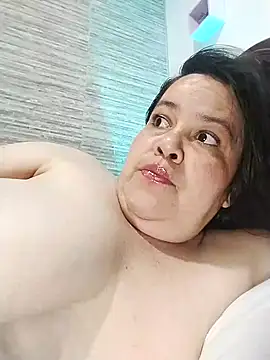 lunanataly online show from September 26, 9:12 pm