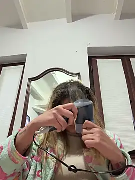 andreinitahg online show from December 18, 7:35 am