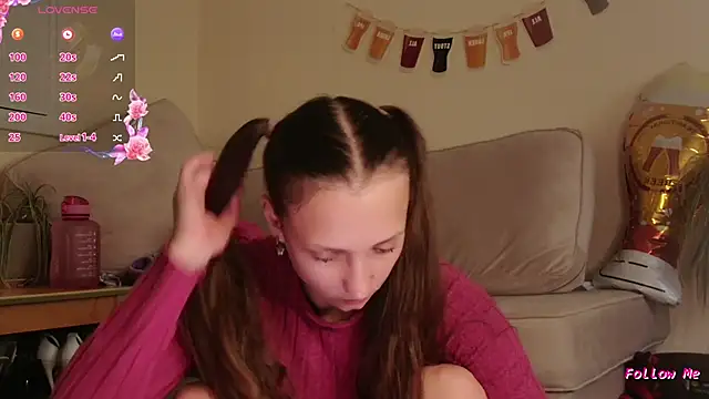 Milky flexy cat online show from September 22, 2:59 pm