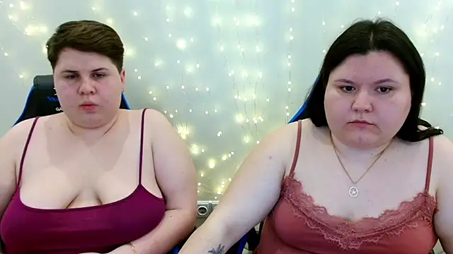 BeckyAndHellen online show from March 12, 8:22 pm