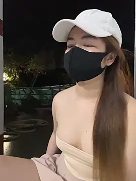 BabyThree  online show from September 24, 3:11 pm