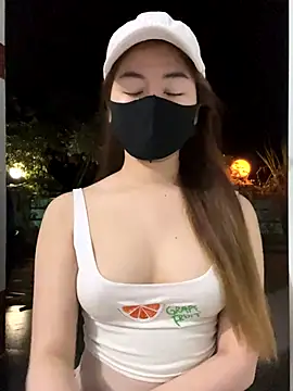 BabyThree  online show from September 21, 2:49 pm