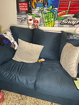 ladycreamypr2 online show from April 16, 11:18 pm