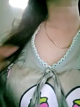 NgocQuyen2K online show from September 19, 6:45 am