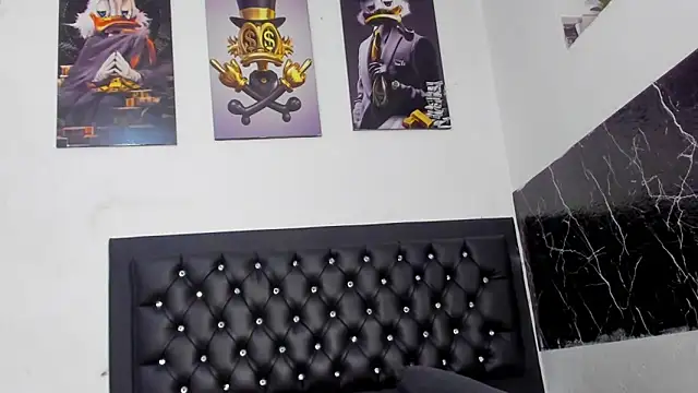 kriixtybrown online show from November 14, 8:42 pm