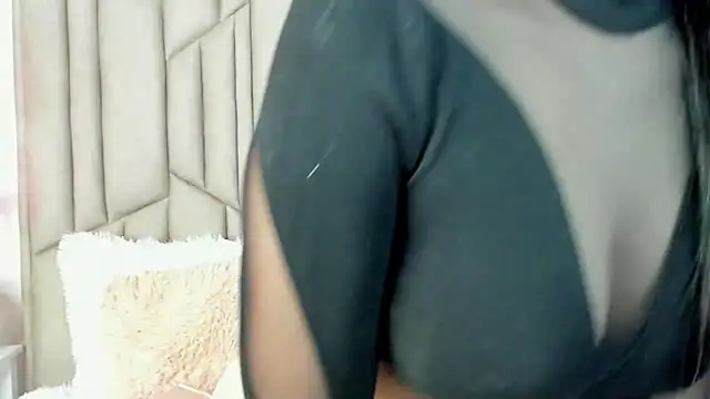 Snapshot of AudreyElla chatting on September 27, 5:14 am AudreyElla online show from September 27, 5:14 am