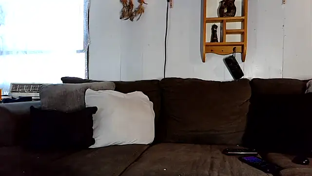 Genevieve143 online show from November 18, 10:33 pm